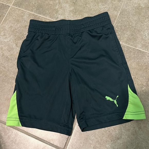 Puma Kid Shorts - Picture 1 of 1